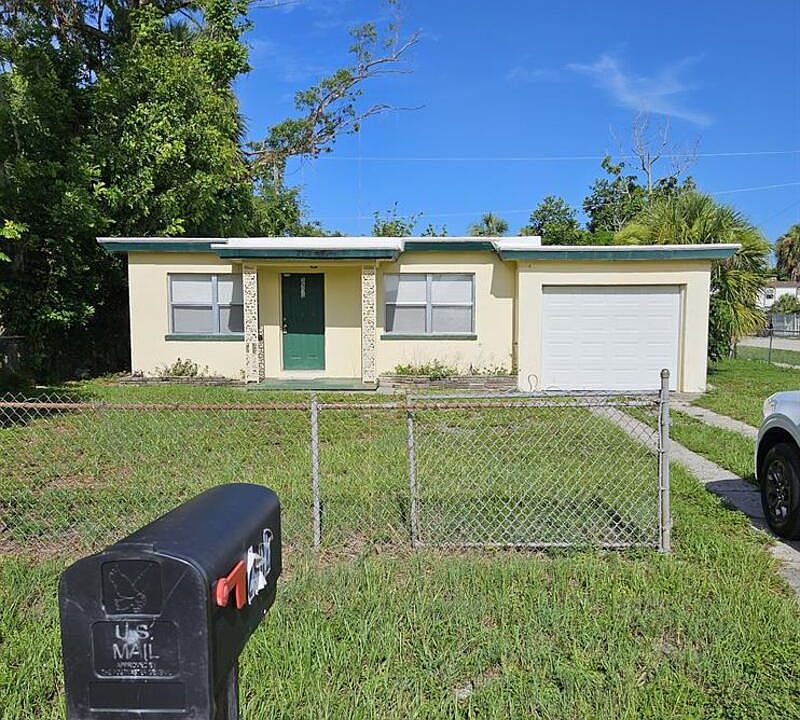 1st image of 2902 Meadow Ave