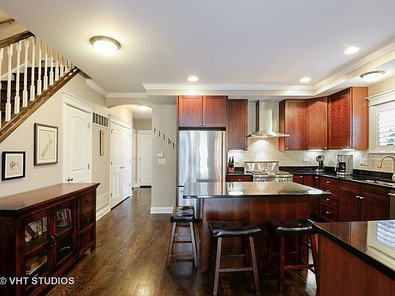 5th image of 4844 N Damen Ave #3