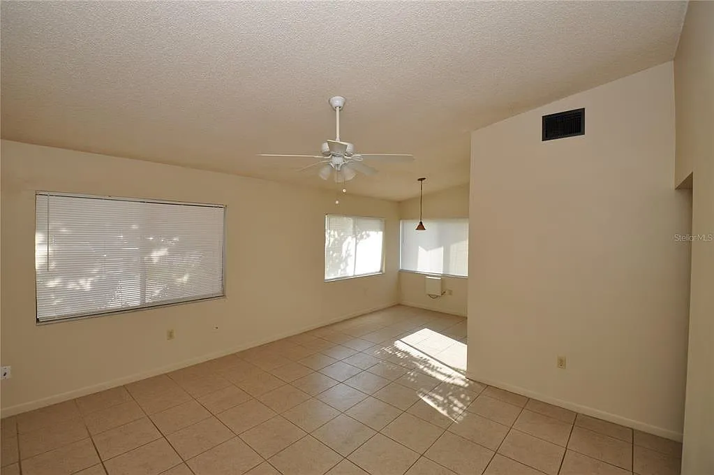 2 bed, 2.0 bath, 1008 sqft, $1,395 — Photo 4