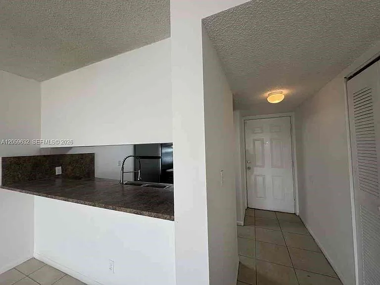 8620 N Sherman Cir #503 — Photo 5
