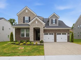 1061 Sycamore Ests, Nashville, TN 37211