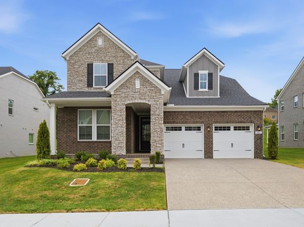 1061 Sycamore Ests