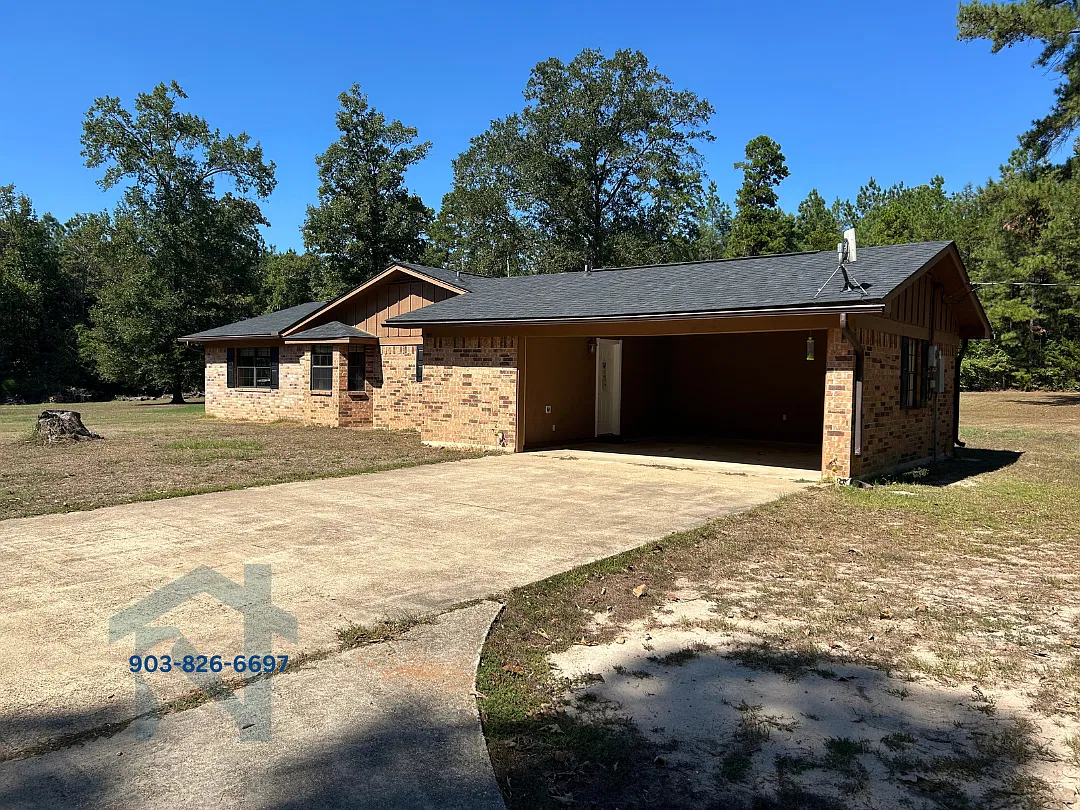 138 County Road 4232 - 1 — Photo 2