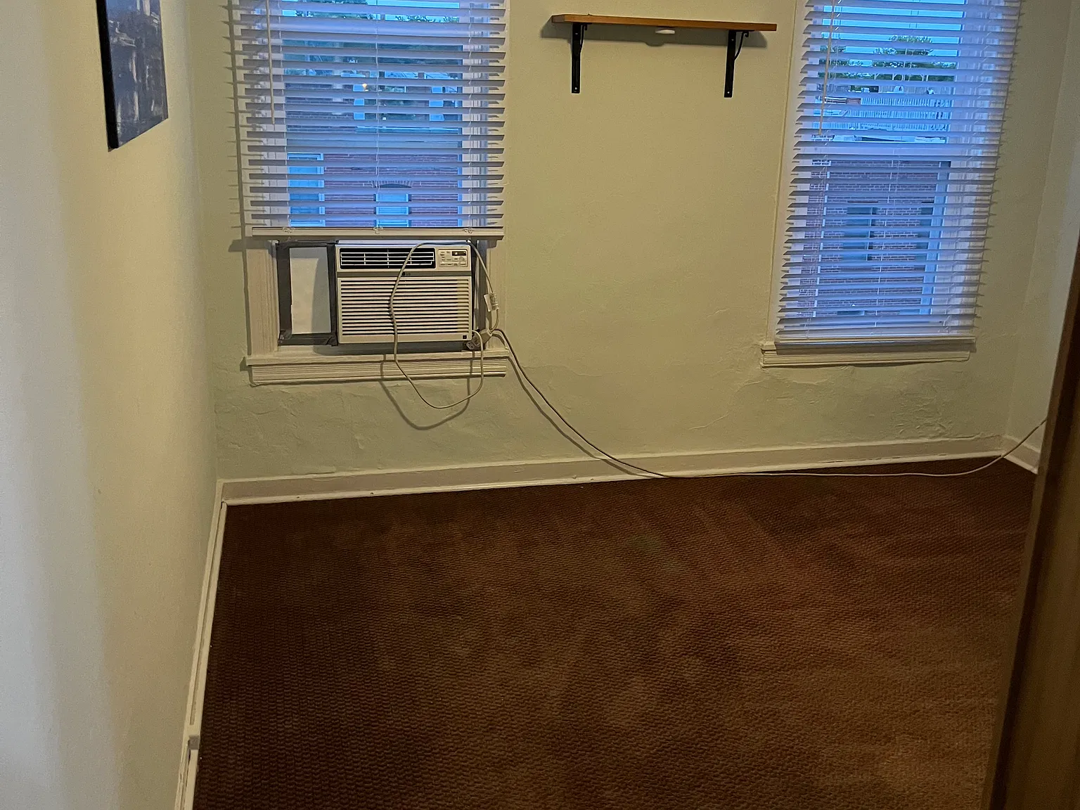 1 bed, 900 sqft, $1,100 — Photo 1