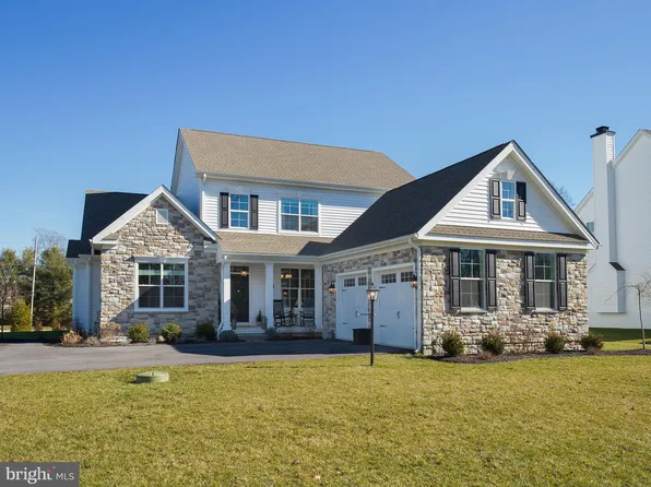 407 Shirtz Farm Ln, Malvern, PA 19355