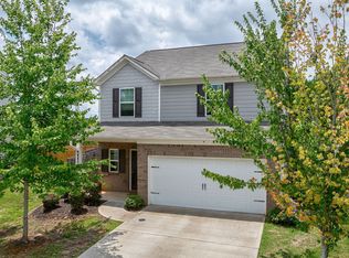 450 Meadowbend Cir, Athens, GA 30606