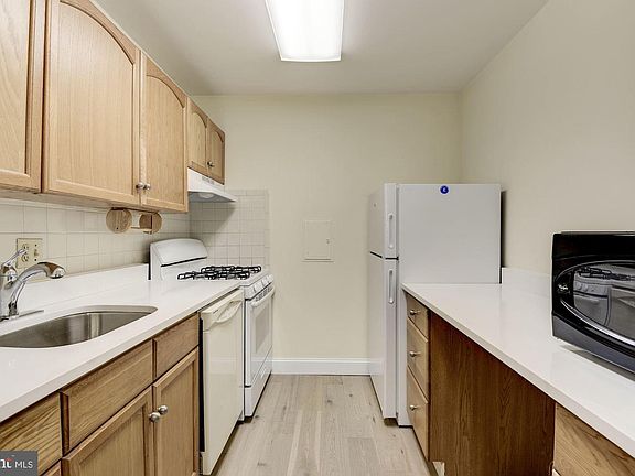 4th image of 5109 Crossfield Ct APT 16