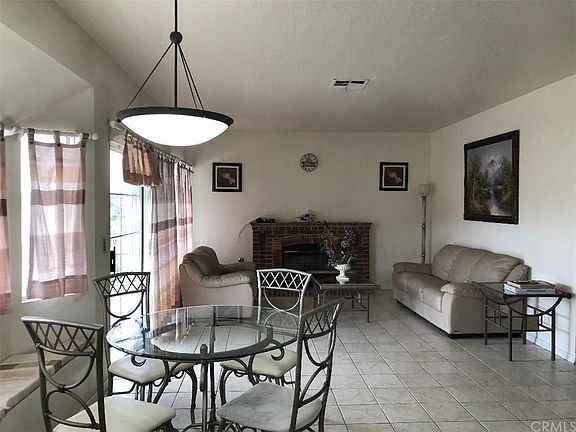 5th image of 22416 Holly Ct