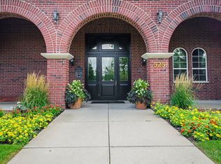 555 Fair Meadows Dr #3, Romeoville, IL 60446