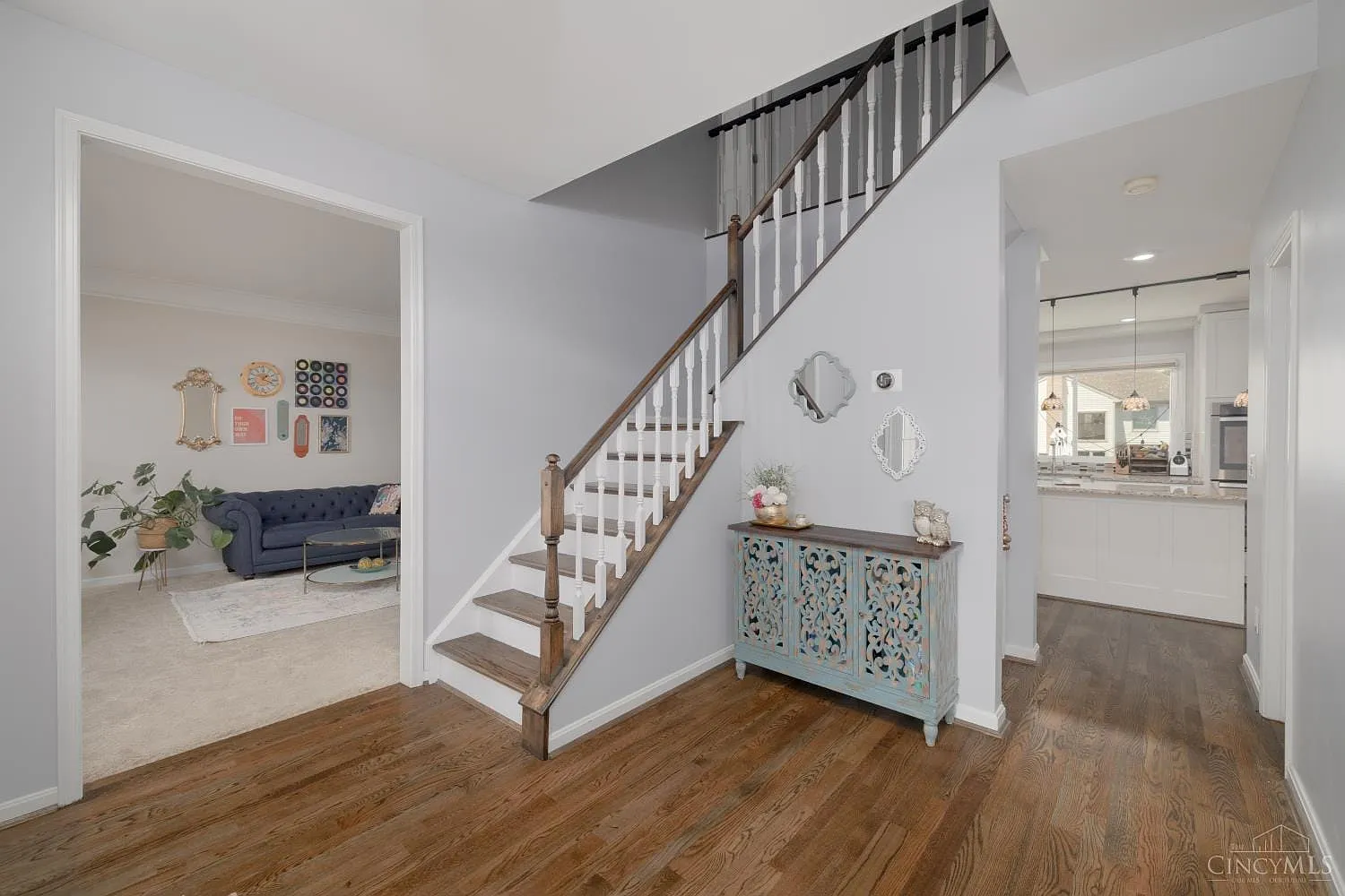 4 bed, 2.5 bath, 3238 sqft, $3,900 — Photo 3