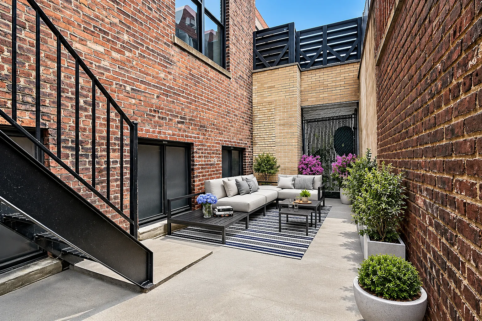180 Bainbridge St — Photo 2