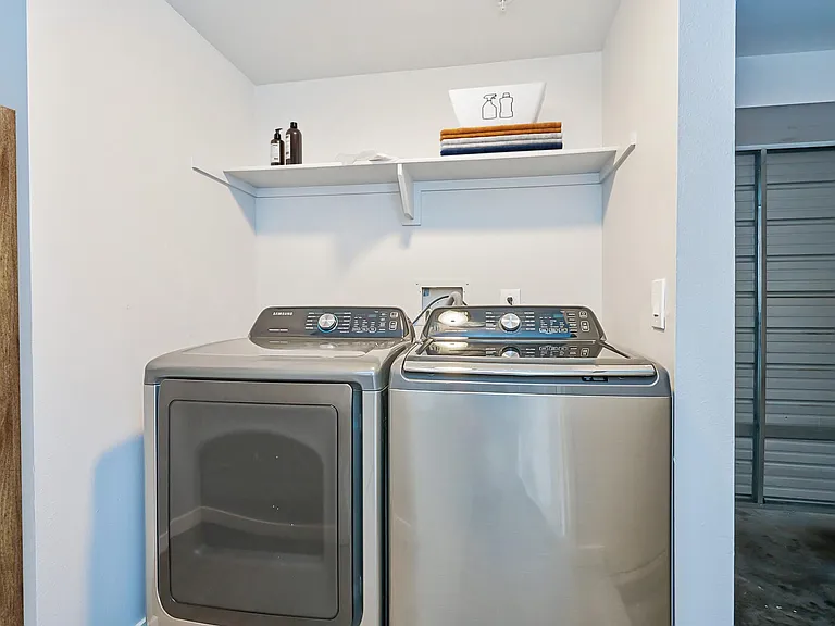 River Ranch Townhomes & Apartments — Photo 128