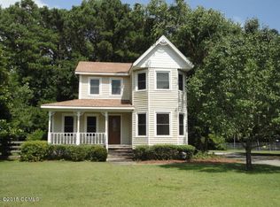 804 Barbour Rd, Morehead City, NC 28557