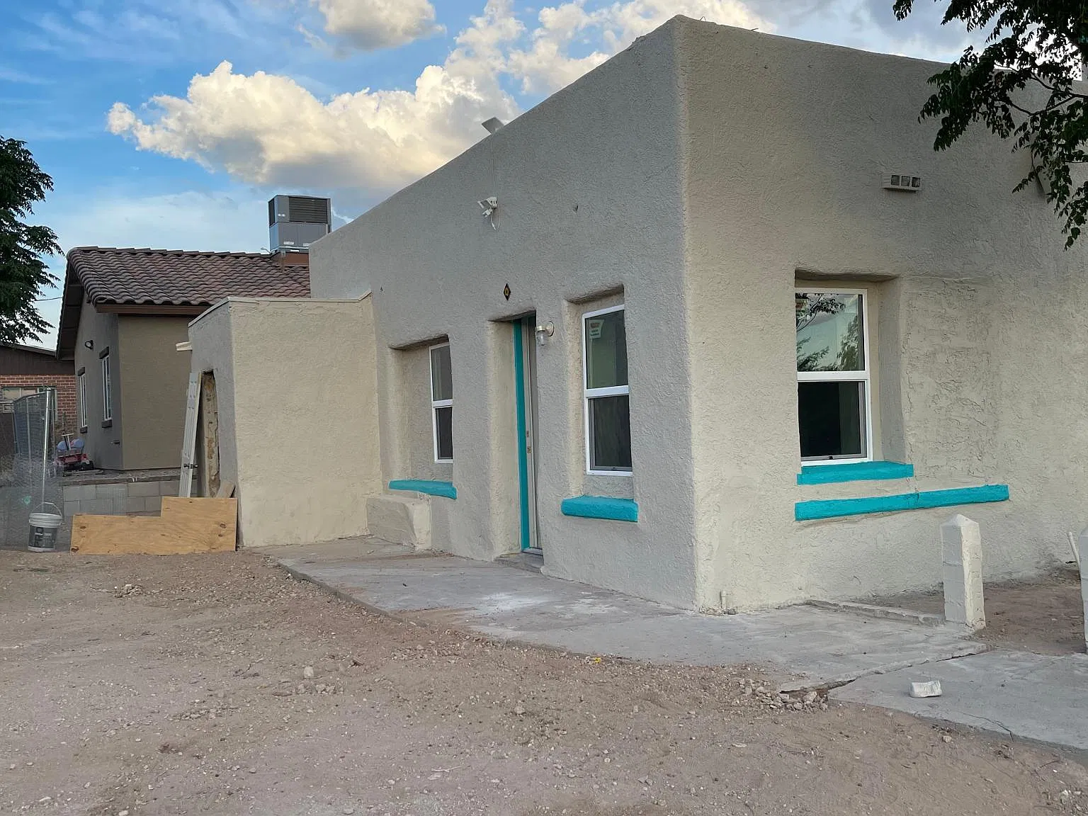 3 bed, 1300 sqft, $1,700 — Photo 2