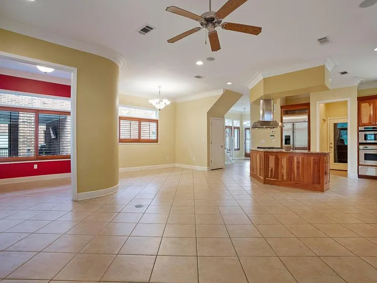 7516 Pinehurst Ct — Photo 19