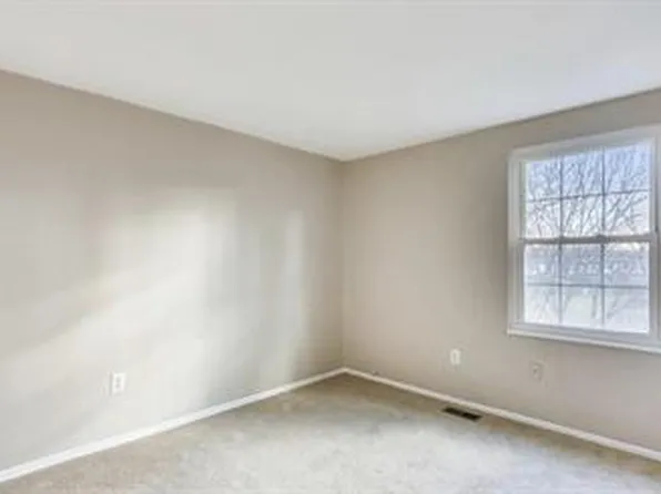 19304 Running Cedar Ct, Germantown, MD