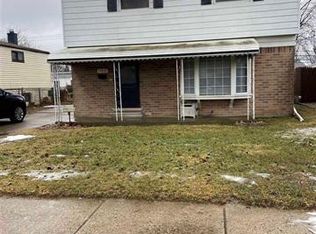 15816 E Thirteen Mile Rd, Roseville, MI 48066