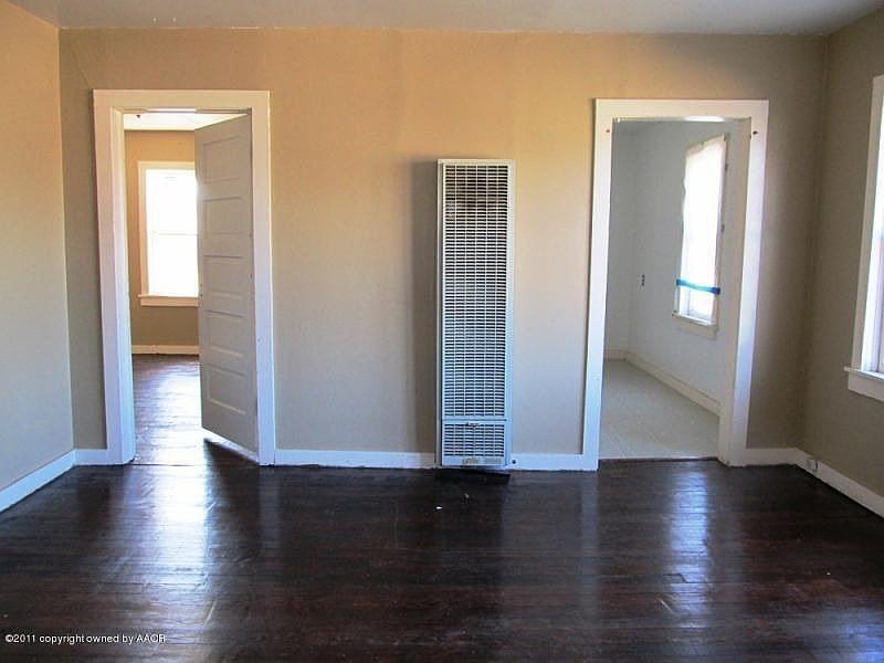 2nd image of 4106 S Polk St