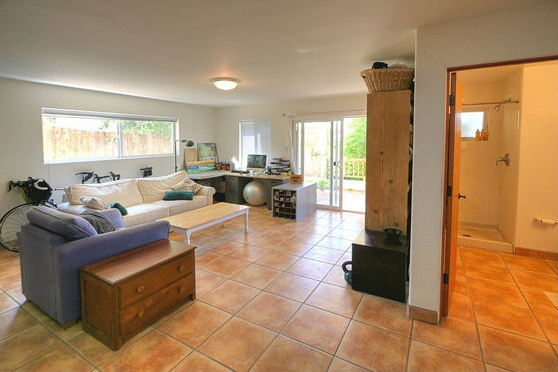 1st image of 360 Sherwood Dr
