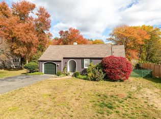 22 Brookside Dr, Wilbraham, MA 01095