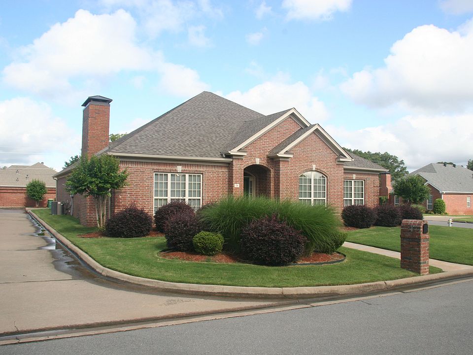 Frontal View looking west