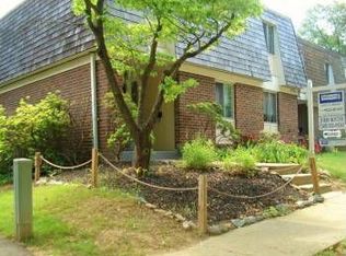 10514 Cambridge Ct, Montgomery Village, MD 20886