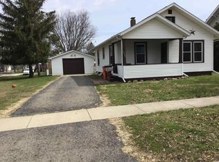 606 N Market St, Winamac, IN
