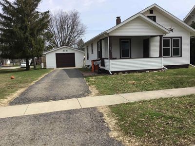 606 N Market St, Winamac, IN, 46996