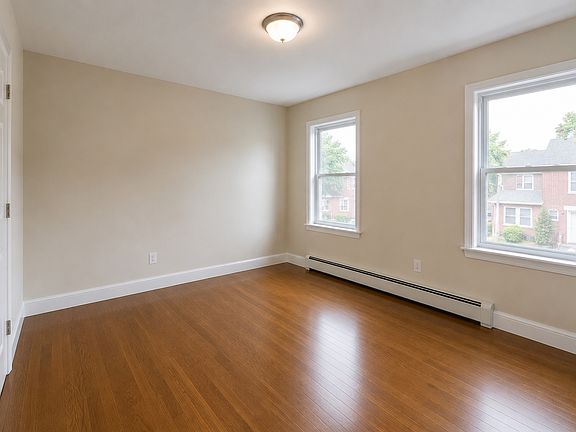 3rd image of 654 Underhill Ave Floor 1