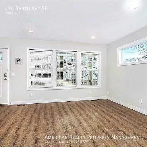 4 bed, 3.5 bath, 1063 sqft, $2,750 — Photo 2