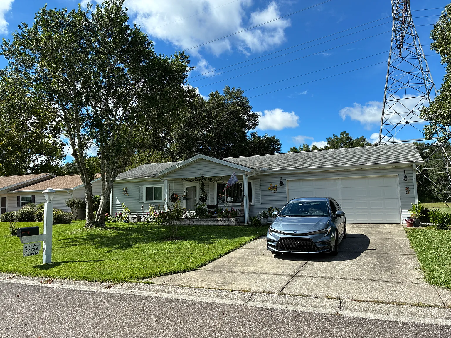 2 bed, 816 sqft, $2,000 — Photo 2