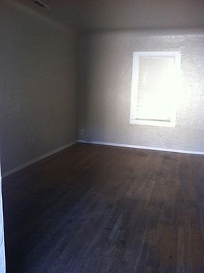 5th image of 649 Washington Ave