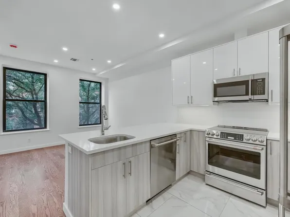 109 President Street image 7 of 17