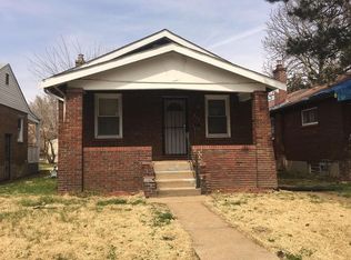 915 Hornsby Ave, Saint Louis, MO 63147