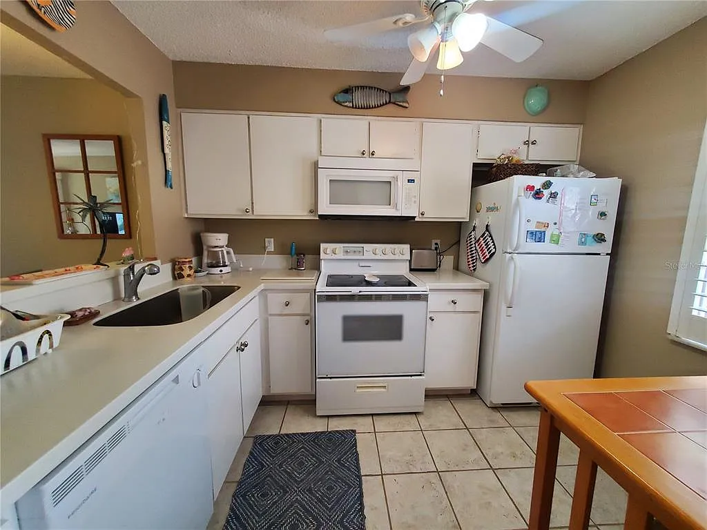 1 bed, 1.0 bath, 646 sqft, $1,450 — Photo 2