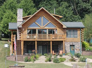 224 Horseshoe Dr, Montezuma, IA 50171