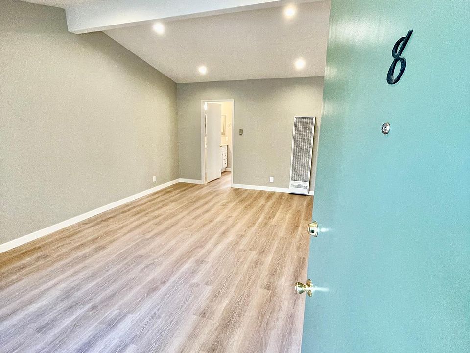 1st image of 2754 Hermosa Ave #8