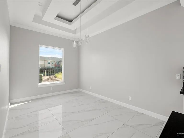 2603 E Imperial Oaks Dr — Photo 5