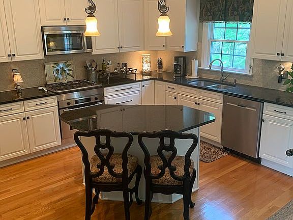 5th image of 6604 Horseshoe Bend Ct