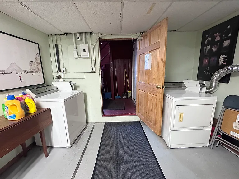 260 Aspinwall Ave #2 — Photo 13