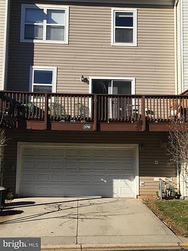 2nd image of 21758 Dragons Green Sq