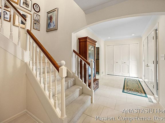5th image of 6081 N Gatehouse Dr SE