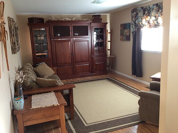 2nd image of 1606 W Taylor Dr