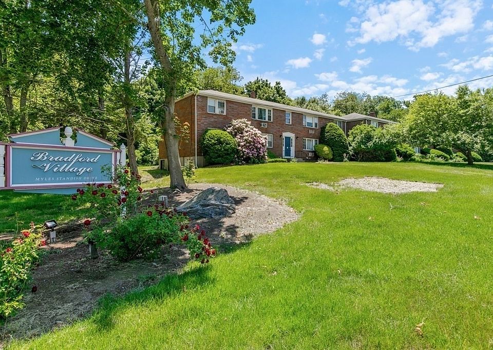 1st image of 4 Myles Standish Dr Unit 5