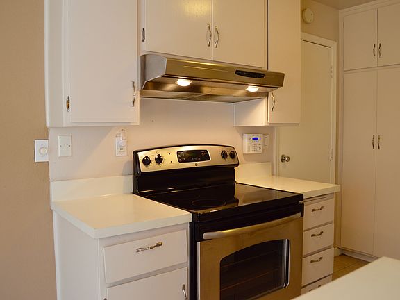 5th image of 2862 E Frontera St Unit D