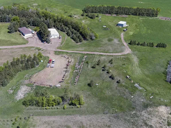 3750 County Road 83, Mandan, ND 58554