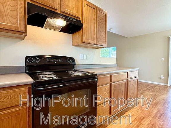 3rd image of 5187 Pelican St