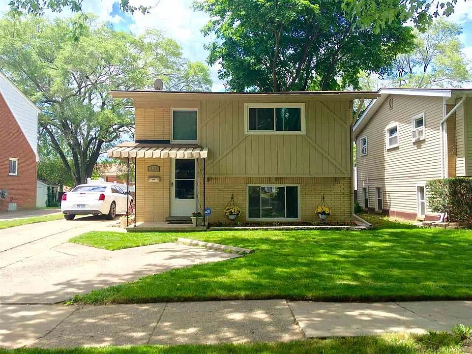 1st image of 120 S Highland Ave