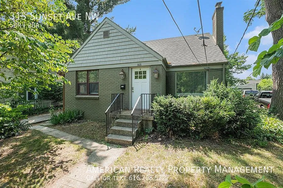 5 bed, 1500 sqft, $3,100 — Photo 1
