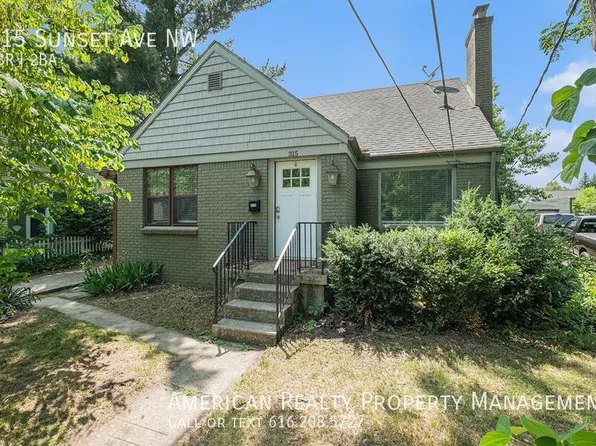 315 Sunset Ave NW, Grand Rapids, MI 49504